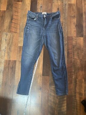 Dark Wash Skinny Jeans - Classic Blue Denim